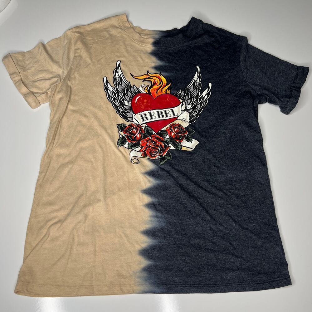 No Boundries "Rebel" Graphic Beige/Blue Tie Dye Short Sleeve Shirt- M